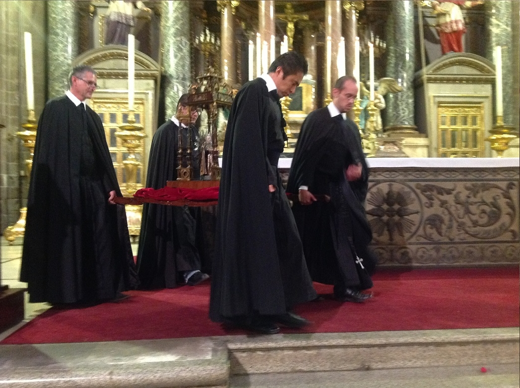 Los padres de la Profesa celebran los 500 años del nacimiento de San Felipe Neri